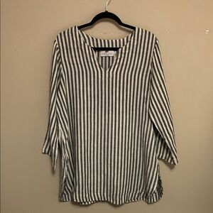 FABULOUS! NYC Women’s 100% Linen V-Neck Long Sleeve Blue Striped Tunic Medium